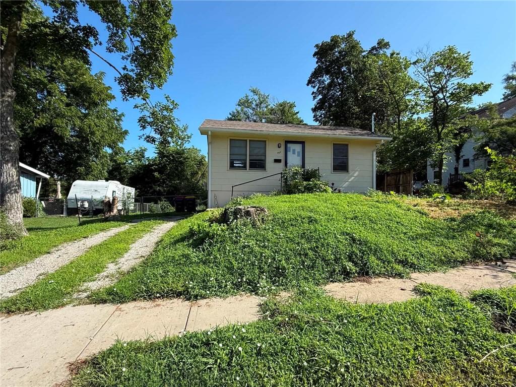 Listing Photo MLS #HMS2632158