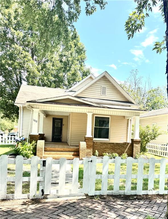 Listing Photo MLS #HMS2632825