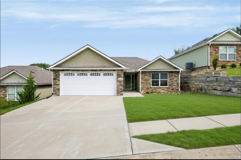 Listing Photo MLS #HMS2632878