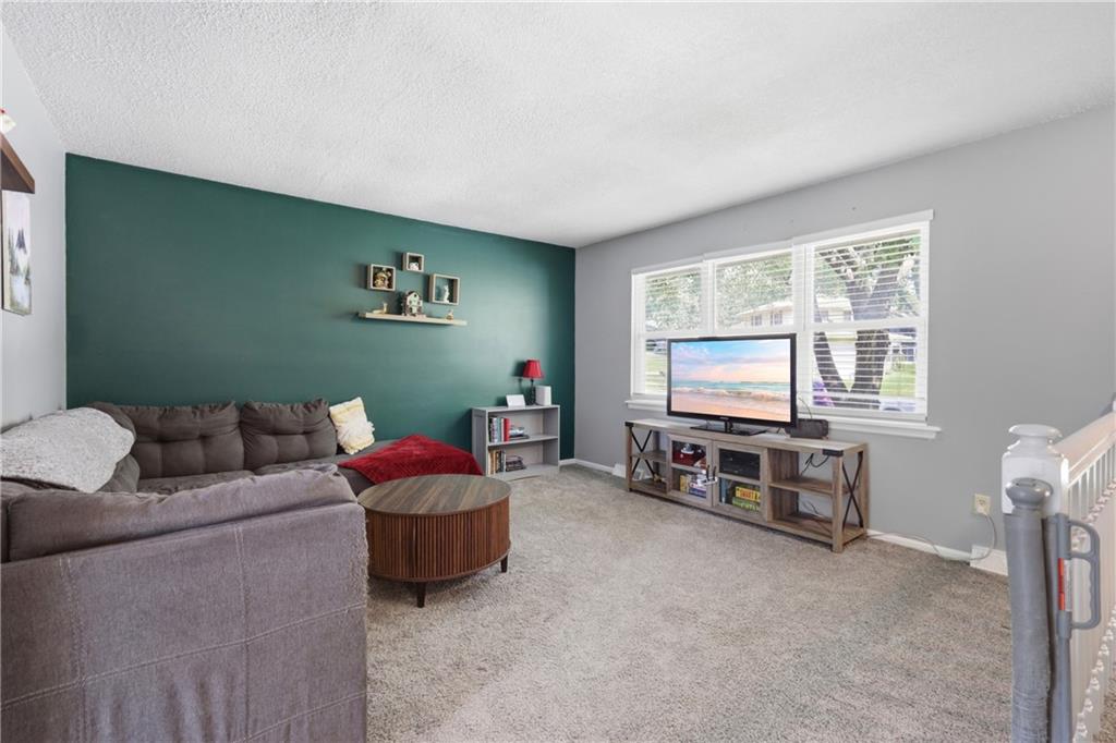 Listing Photo MLS #HMS2632954
