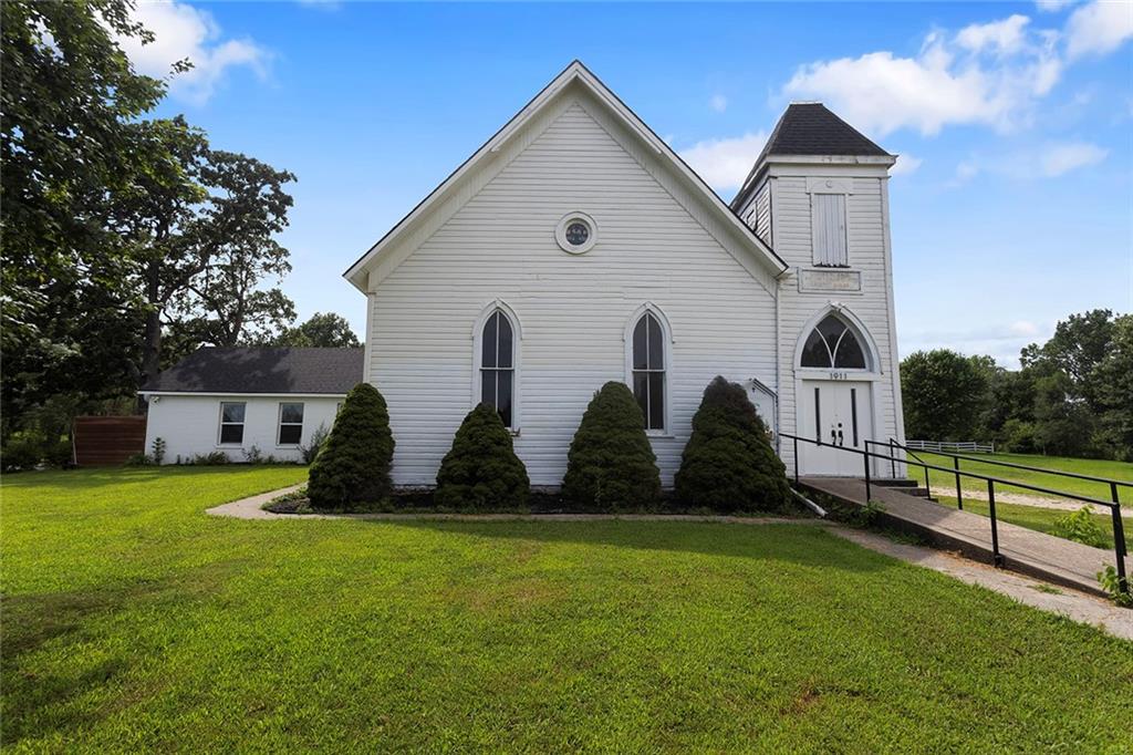 Listing Photo MLS #HMS2633203