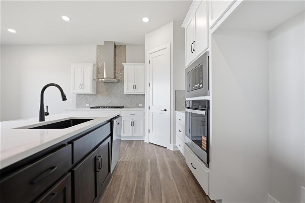 Listing Photo MLS #HMS2633975