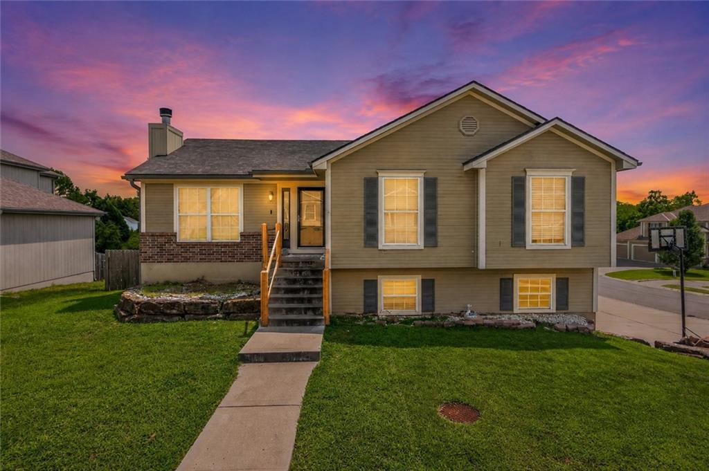 Listing Photo MLS #HMS2634437
