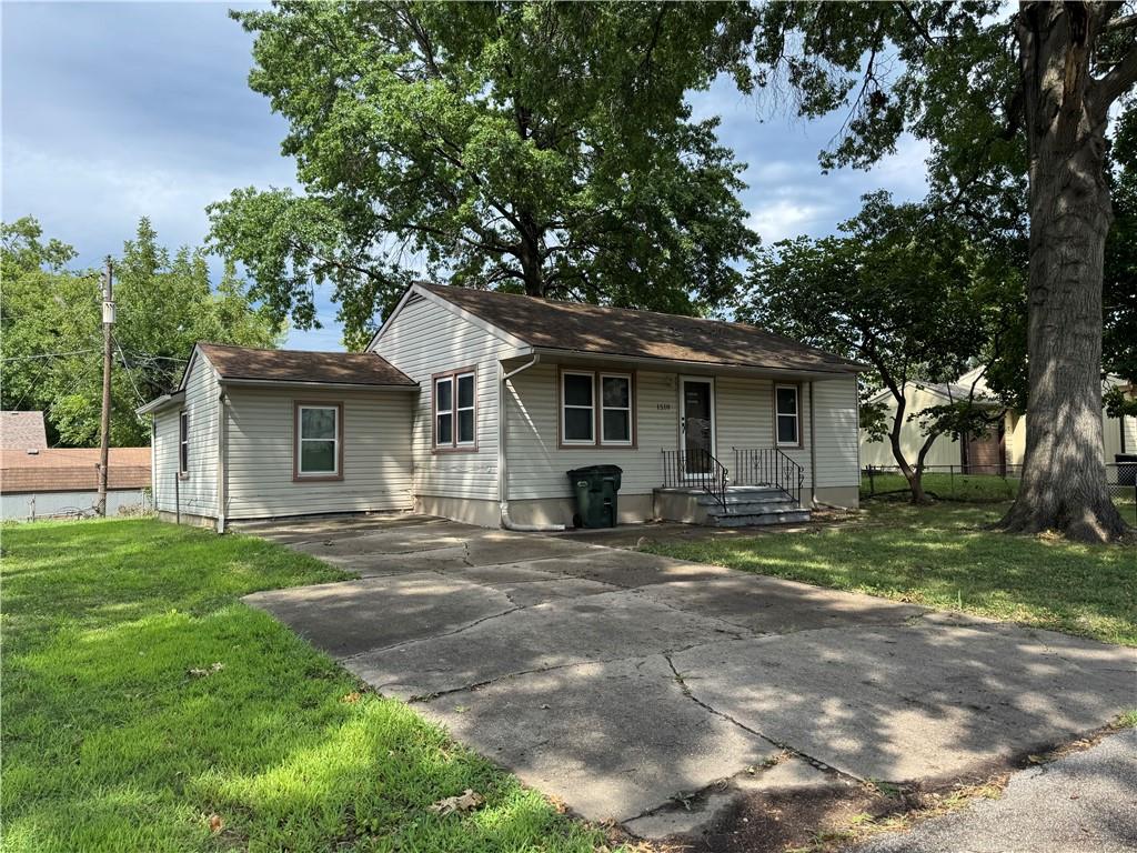 Listing Photo MLS #HMS2634684