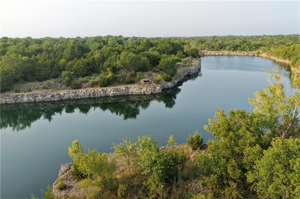 Listing Photo MLS #HMS2635129