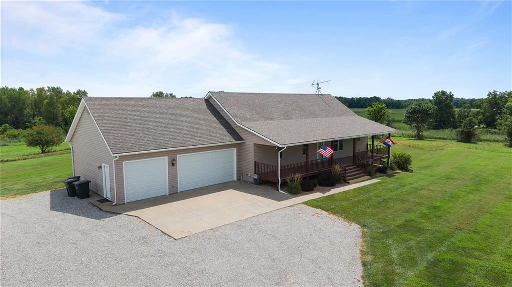 Listing Photo MLS #HMS2635558