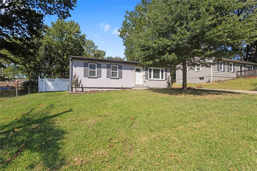Listing Photo MLS #HMS2635759