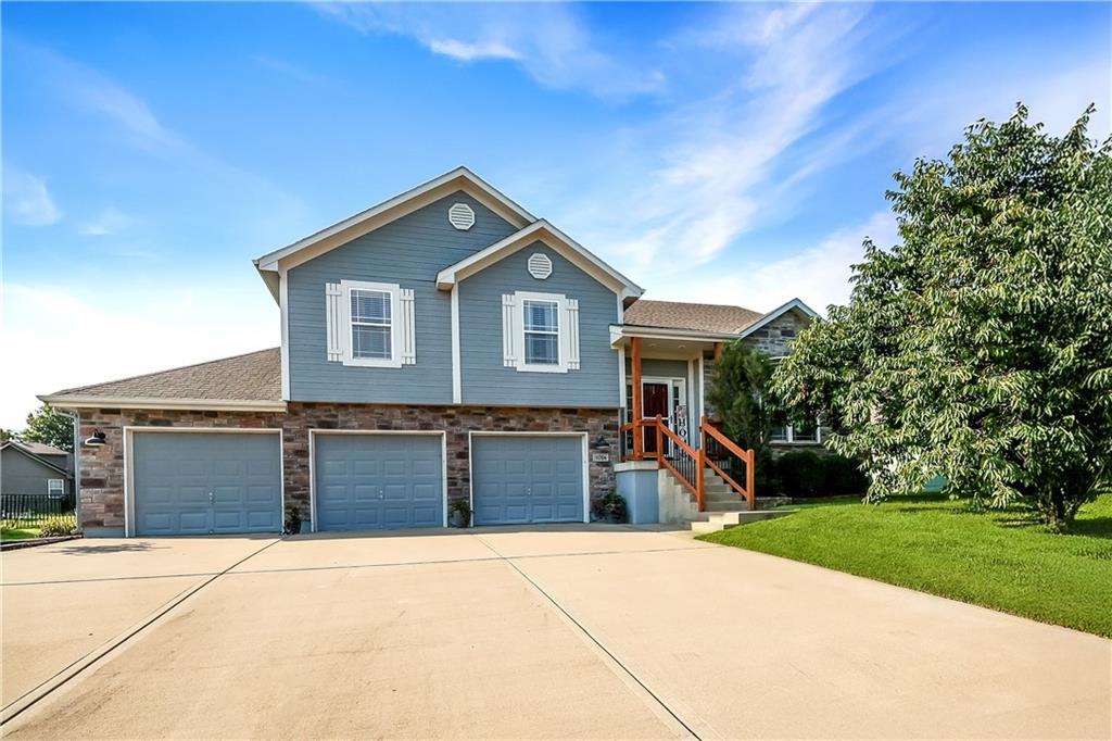 Listing Photo MLS #HMS2636126