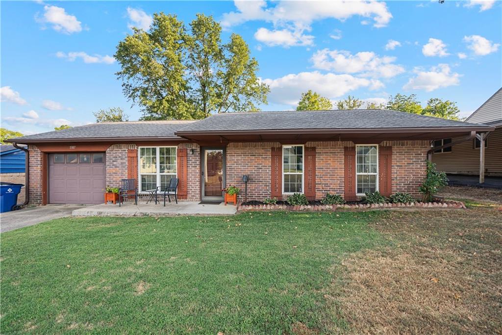 Listing Photo MLS #HMS2636377