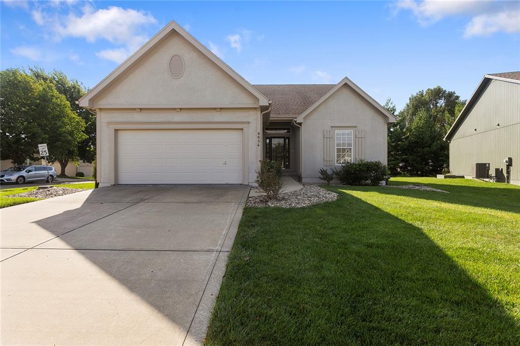 Listing Photo MLS #HMS2637071