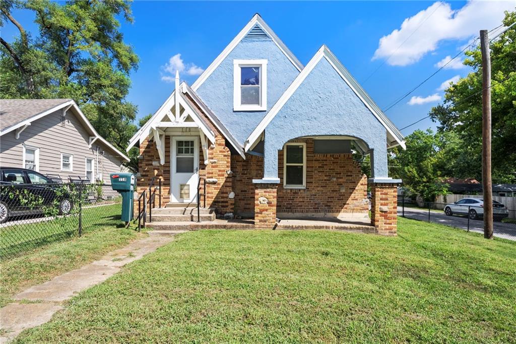 Listing Photo MLS #HMS2637229
