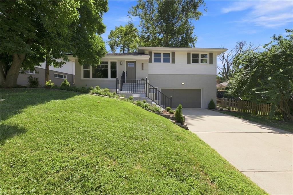 Listing Photo MLS #HMS2637582