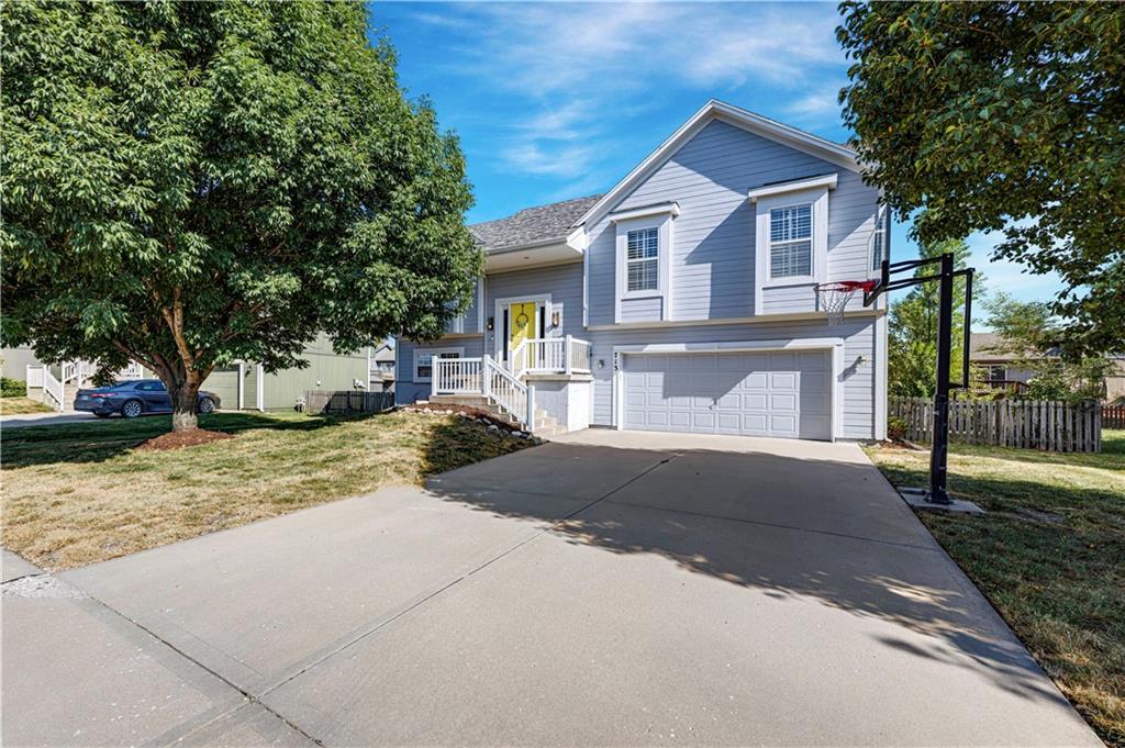 Listing Photo MLS #HMS2637830