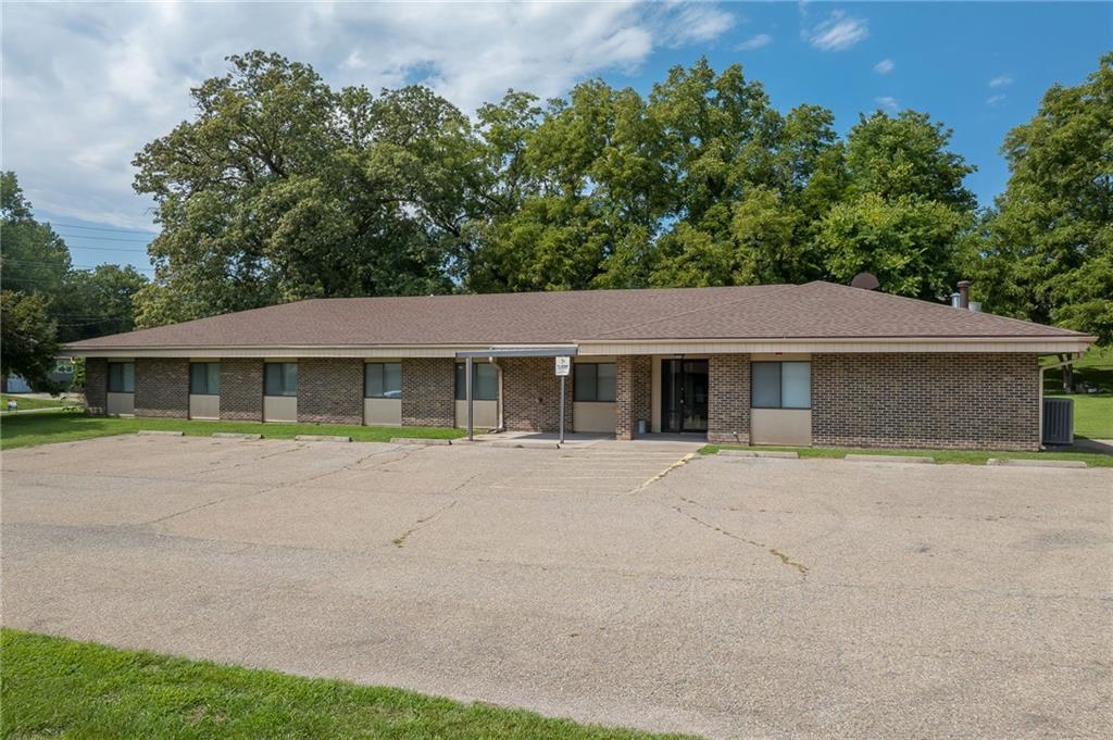Listing Photo MLS #HMS2637889