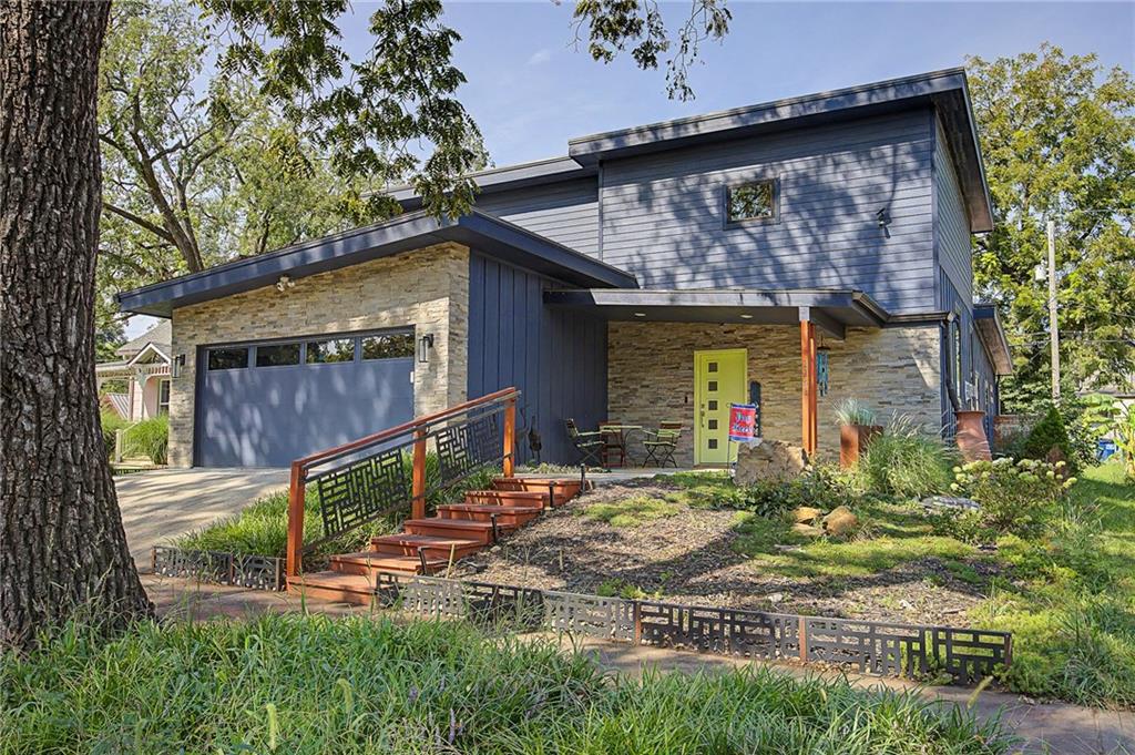 Listing Photo MLS #HMS2638196