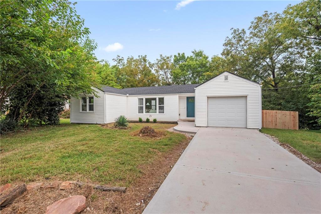 Listing Photo MLS #HMS2639297