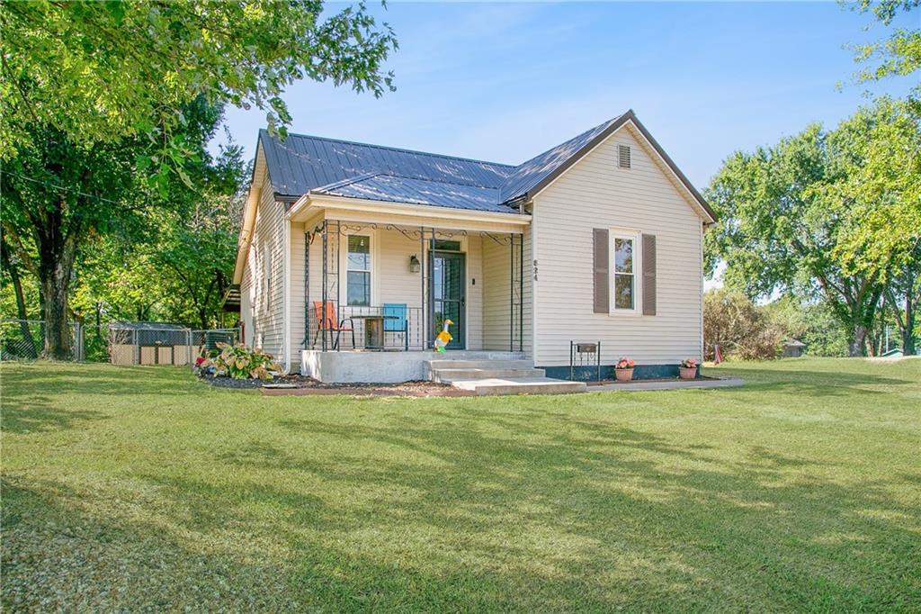 Listing Photo MLS #HMS2639810
