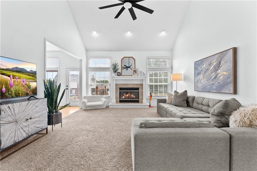 Listing Photo MLS #HMS2644020