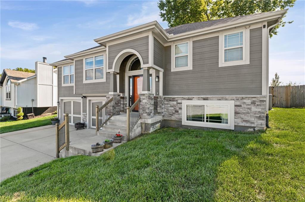 Listing Photo MLS #HMS2644952
