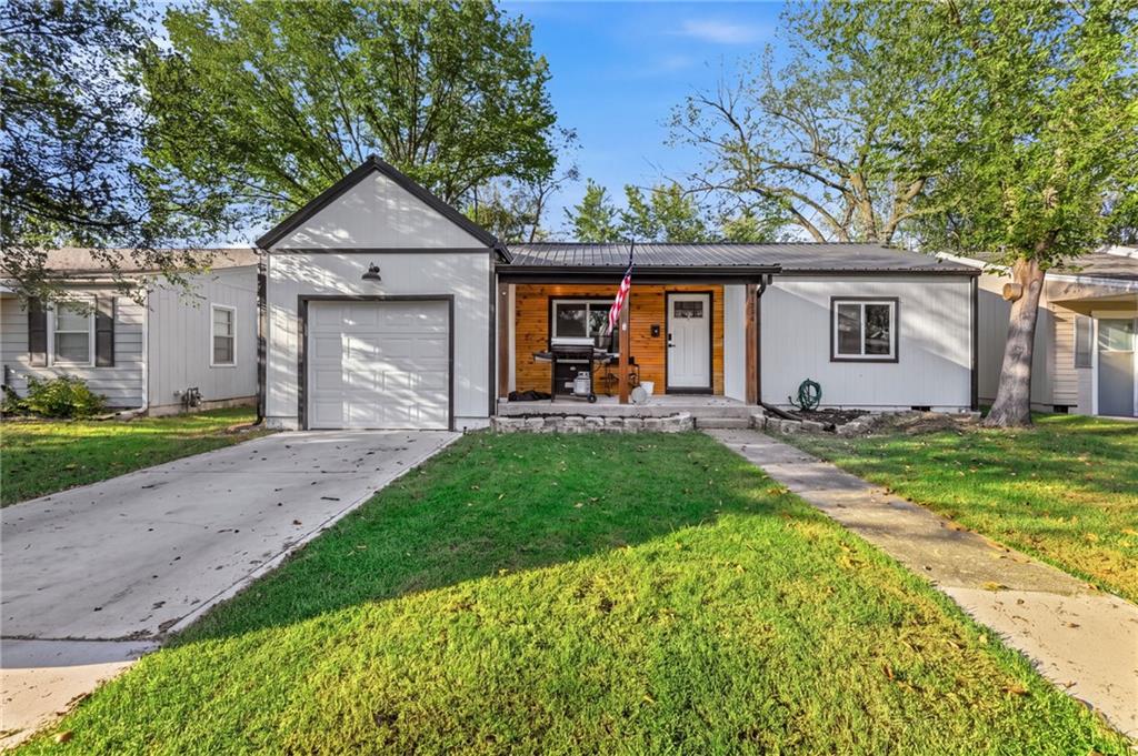 Listing Photo MLS #HMS2645891