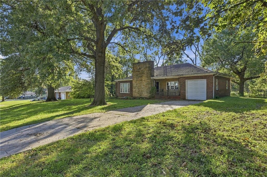 Listing Photo MLS #HMS2646385