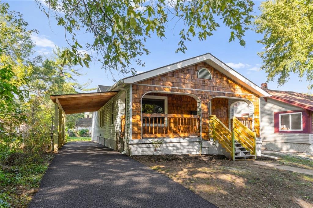 Listing Photo MLS #HMS2648221